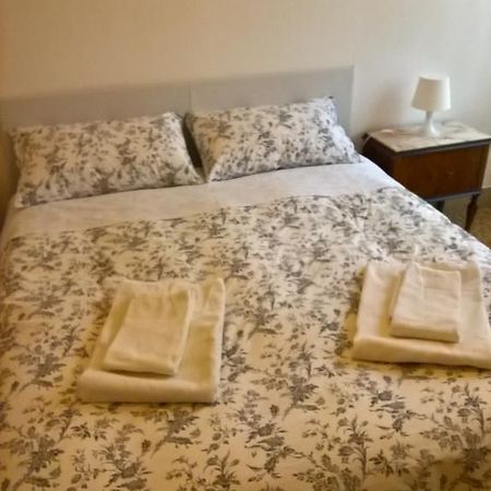 Marchese Ugo Bed & Breakfast Palermo Exterior photo